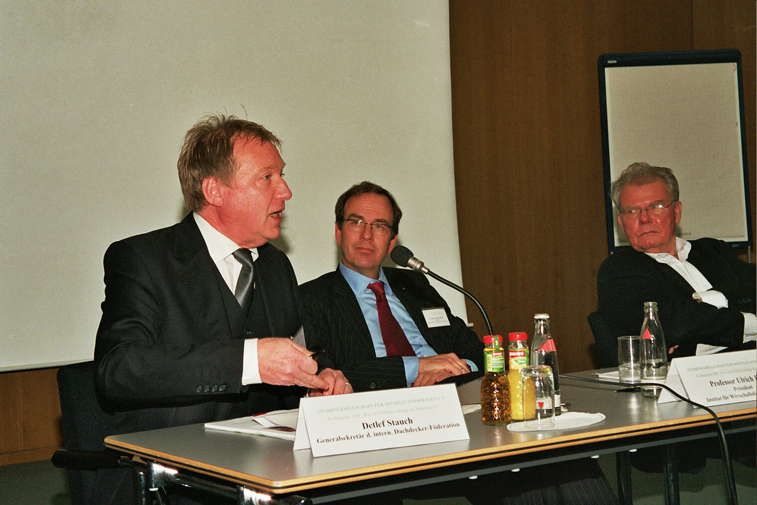 Detlef Stauch, Prof. Dr. Ulrich Blum, Prof. Werner Teufelsbauer. Detlef Stauch, Prof. Dr. Ulrich Blum, Prof. Werner Teufelsbauer.