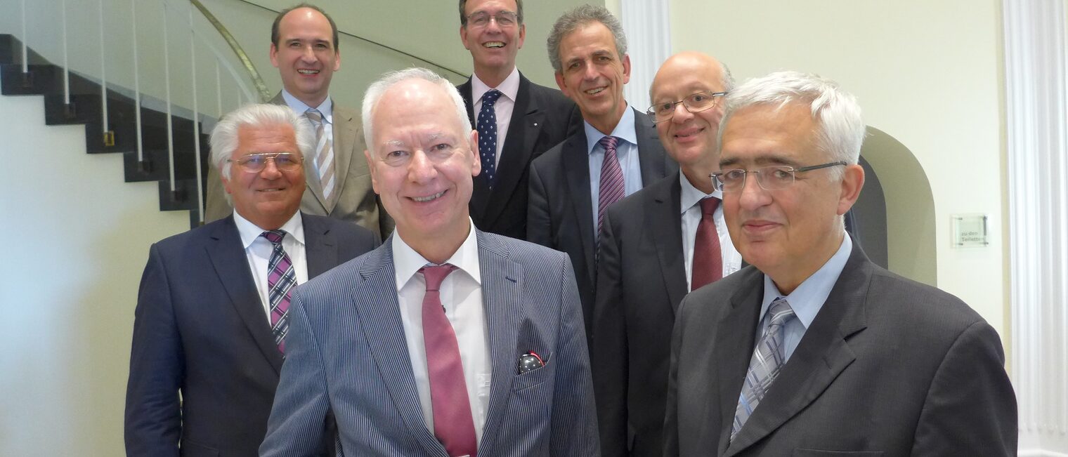 Gschrey, Prof. Dr. Bizer, Prof. Dr. Zeitler, Prof. Dr. Dr. Blum, Dr. Netzer, Radwan und Piper (v. li. n. re.).