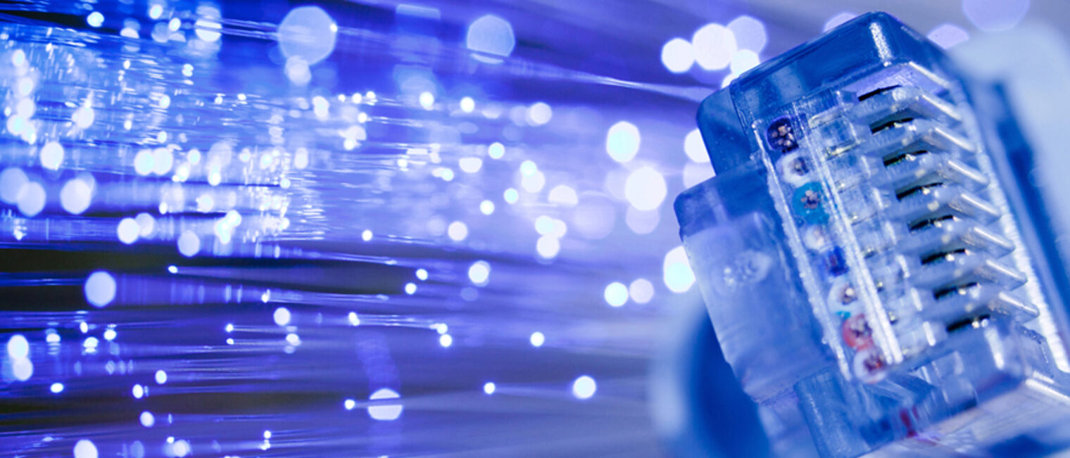 Auch im Handwerk nimmt die Bedeutung des Datenverkehrs immer stärker zu. Auch im Handwerk nimmt die Bedeutung des Datenverkehrs immer stärker zu.