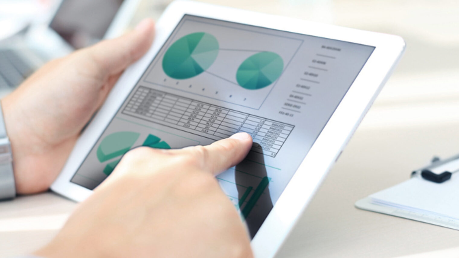 Business person analyzing financial statistics displayed on the tablet screen Schlagwort(e): data, graphs, tablet, modern, results, hands, charts, graphic, report, human, review, business, closeup, pad, internet, touch, annual, using, statistics, statistical, diagrams, unrecognizable, economy, unrecognized, corporate, analytic, fingers, finance, portable, analysis, digital, worker, analyzing, technology, close-up, computer, wi-fi, economic, computing, holding, businessperson, solution, touchpad, electronic, company, progress, working, wireless, financial, data, graphs, tablet, modern, results, hands, charts, graphic, report, human, review, business, closeup, pad, internet, touch, annual, using, statistics, statistical, diagrams, unrecognizable, economy, unrecognized, corporate, analytic, fingers, finance, portable, analysis, digital, worker, analyzing, technology, close-up, computer, wi-fi, economic, computing, holding, businessperson, solution, touchpad, electronic, company, progress, working, wireless, financial