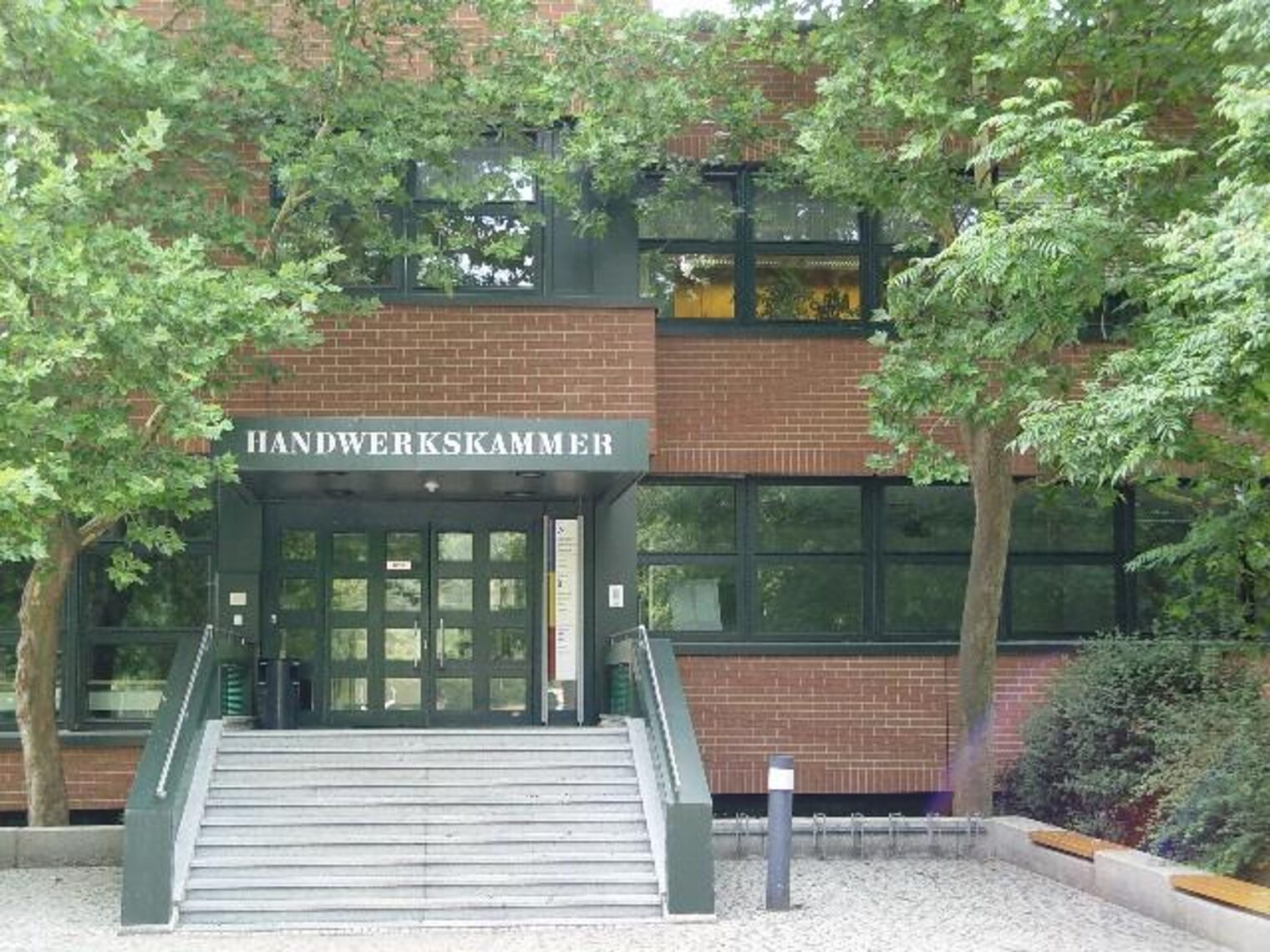 Willkommen im Berufsbildungs- und Technologiezentrum Landshut.