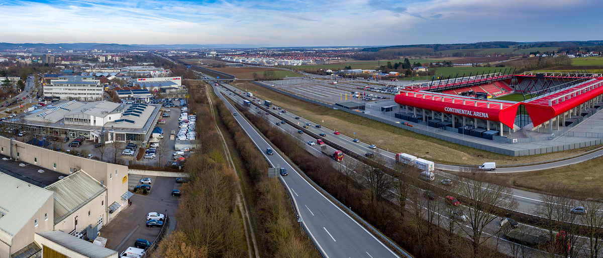 Autobahn A3 nahe der Continental Arena in Regensburg. Autobahn A3 nahe der Continental Arena in Regensburg.