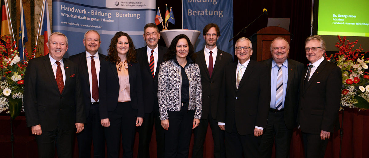 Marienbader Gespräche 2018 der Handwerkskammer Niederbayern-Oberpfalz. Marienbader Gespräche 2018 der Handwerkskammer Niederbayern-Oberpfalz.