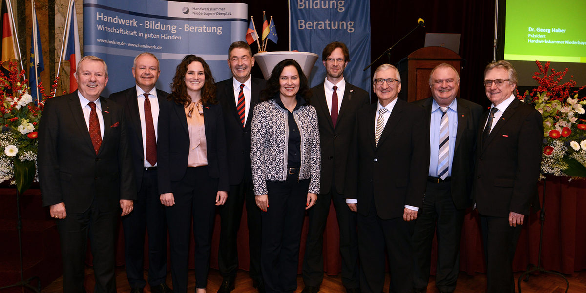 Marienbader Gespräche 2018 der Handwerkskammer Niederbayern-Oberpfalz. Marienbader Gespräche 2018 der Handwerkskammer Niederbayern-Oberpfalz.