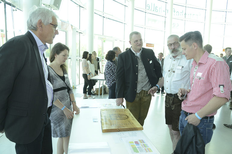 Rund um die Joseph von Fraunhofer Halle (9)