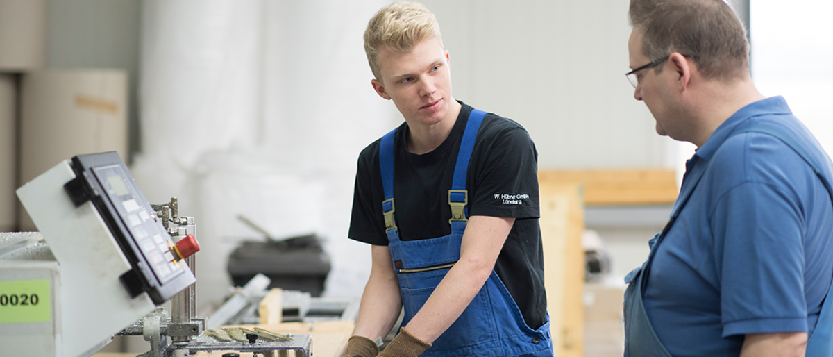 Eine handwerkliche Ausbildung sichert Zukunft und Region. Eine handwerkliche Ausbildung sichert Zukunft und Region.