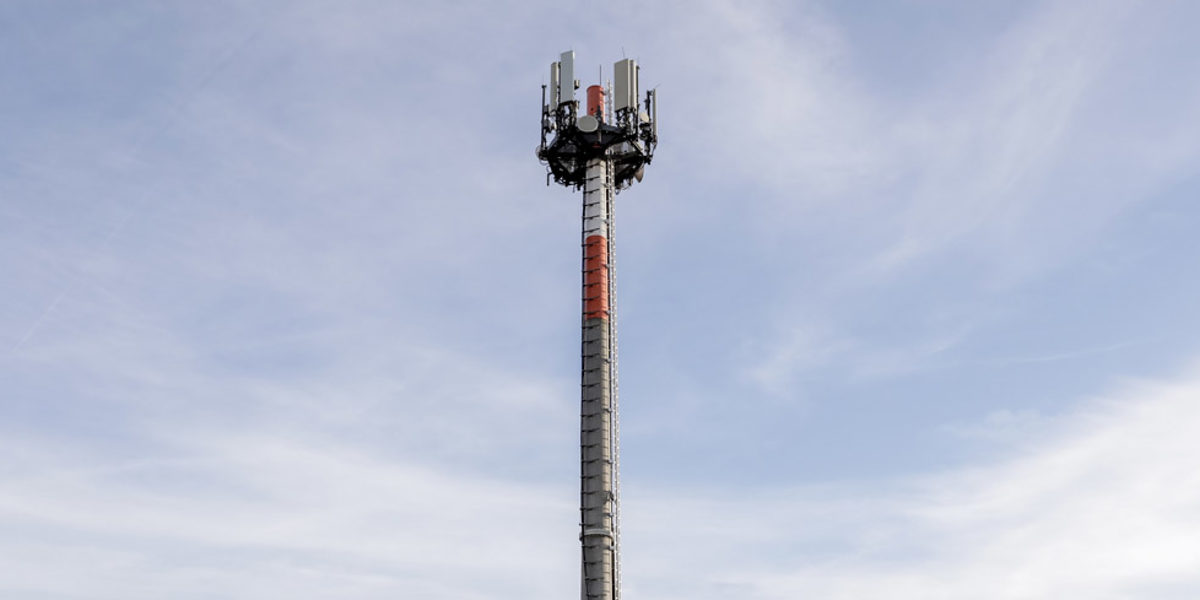Der Mobilfunkausbau in Bayern schreitet voran. Der Mobilfunkausbau in Bayern schreitet voran, eine Studie belegt, dass die aktuellen Bemühungen gerade für den ländlichen Raum nicht ausreichen.