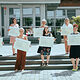 Gruppenfoto der Friseure und Kosmetiker bei Meisterbriefübergabe in Regensburg. 