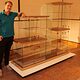 Diese Glasvitrine mit Holzelementen wurde von Johannes Ullmann aus 87600 Kaufbeuren gefertigt
