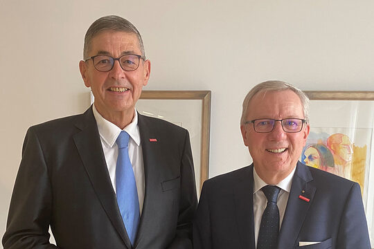 HWK-Präsident Dr. Georg Haber und Hauptgeschäftsführer Jürgen Kilger begrüßen die Ankündigung einer kostenfreien Meisterausbildung aus der Politik.