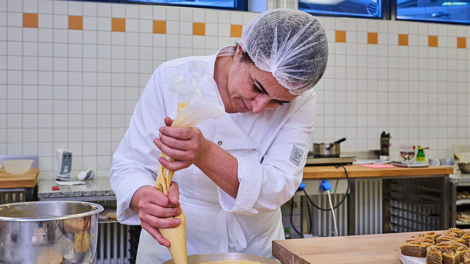 Im Lebensmittelgewerbe zeichnet sich bei vielen Betrieben eine rückläufige Nachfrage ab, dennoch zeigt sich auch diese Handwerksgruppe gestärkter als noch vor einem Jahr. 