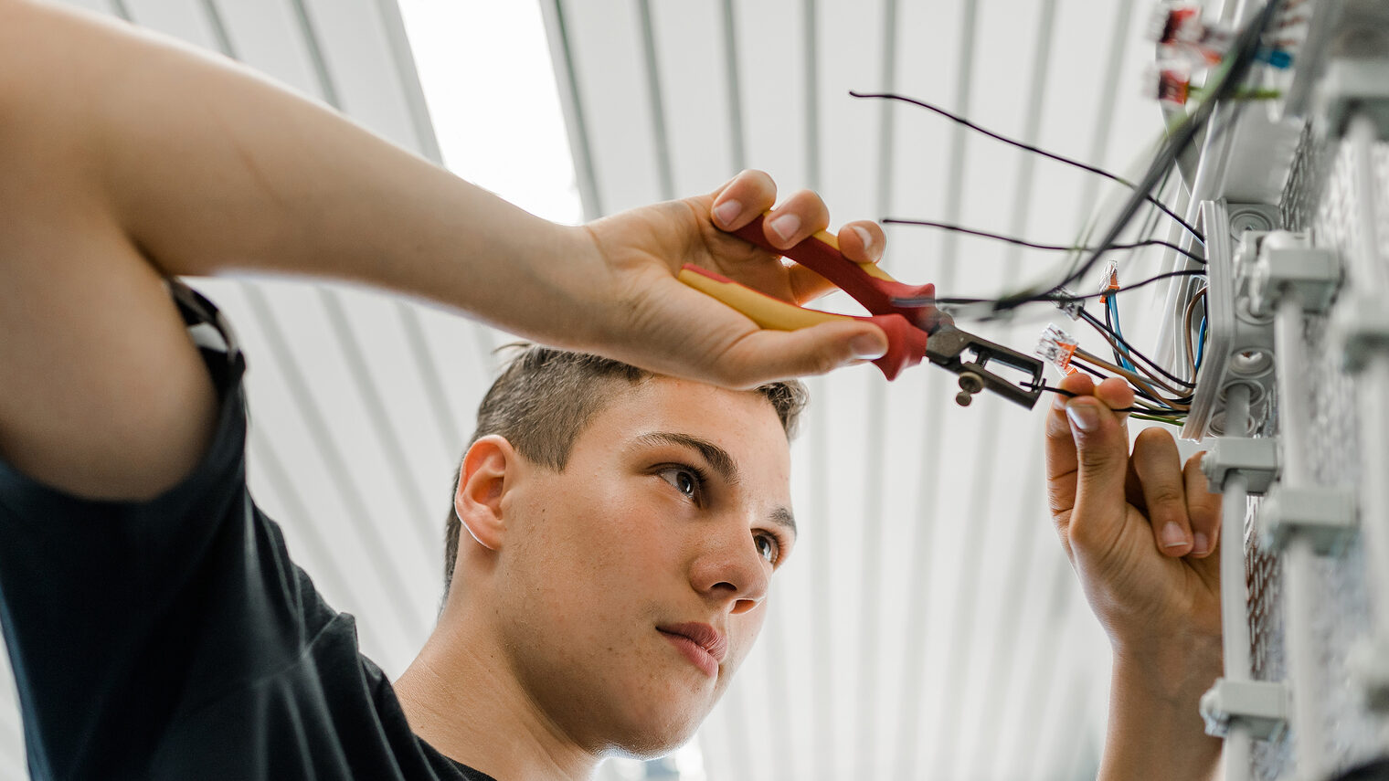 Schulabgänger haben aktuell glänzende Aussichten, im Handwerk noch ihre Traumausbildungsstelle zu finden.