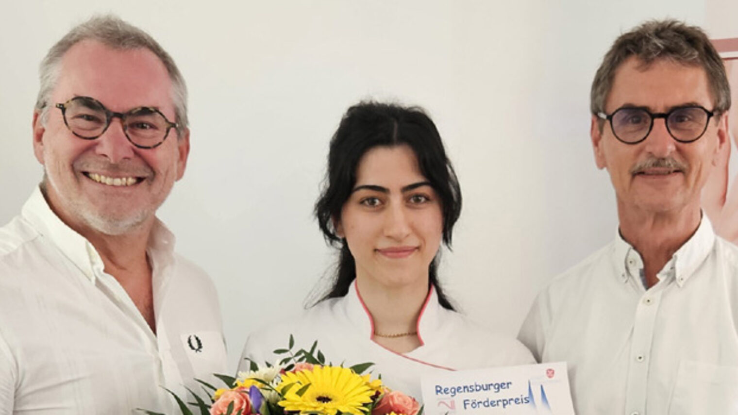 Lara Alsalman wurde in Regensburg als beste Nachwuchs-Zahntechnikerin ausgezeichnet.