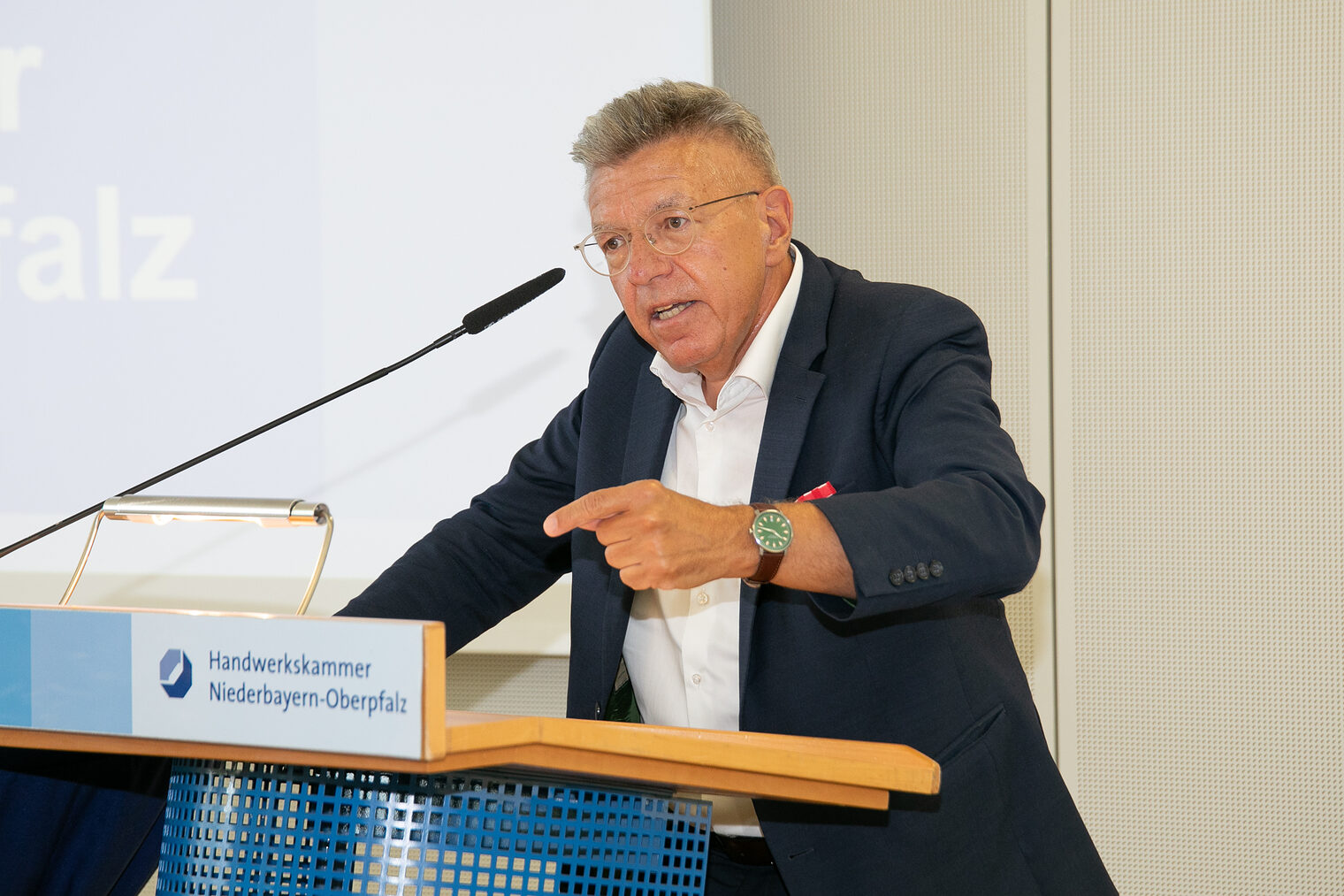 Festredner Professor Dr. Martin Burgi bezeichnete die Handwerkskammern in seinem Vortrag als „hidden champions“. 