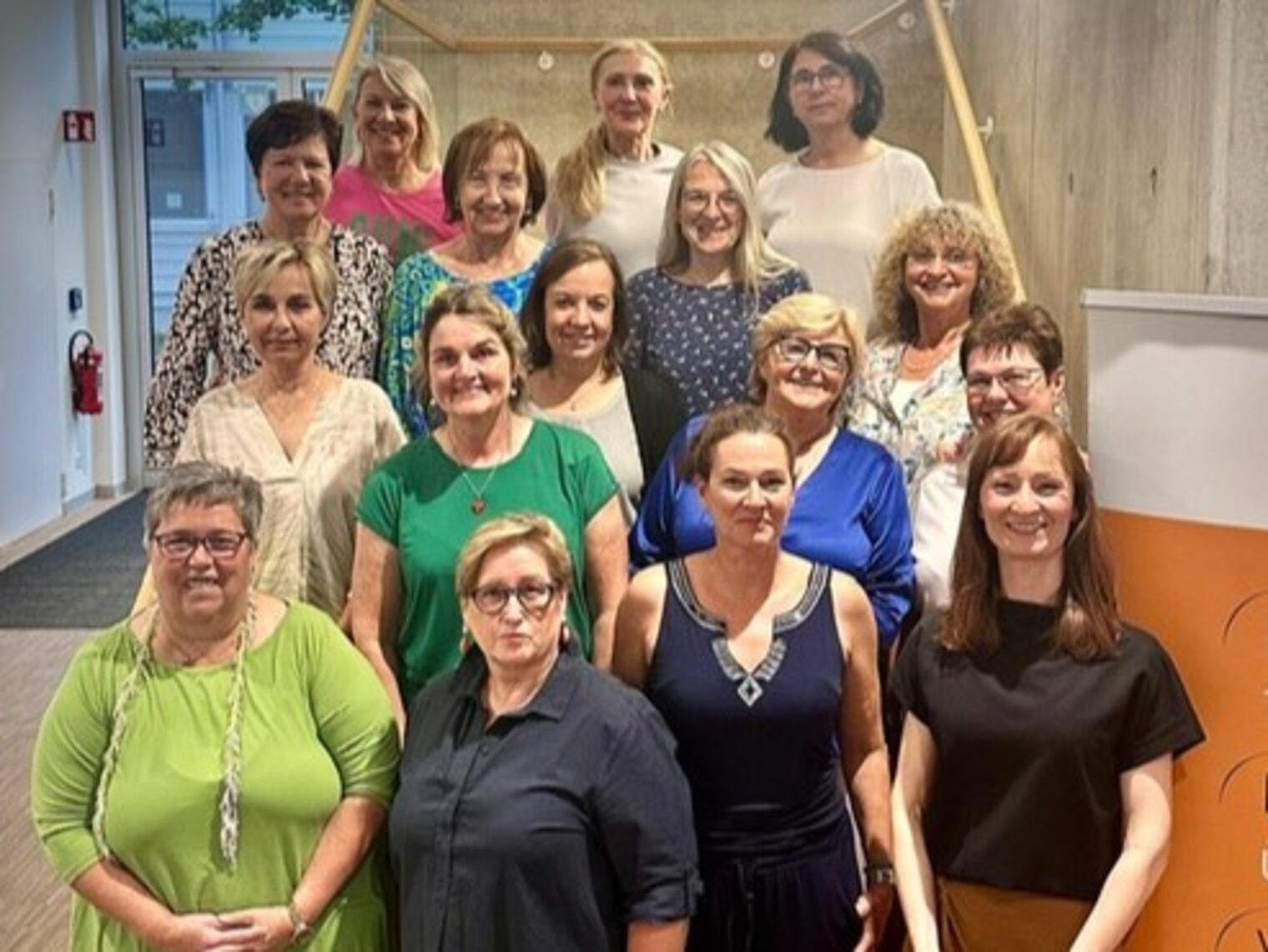Gruppenbild mit den Unternehmerfrauen im Handwerk, Arbeitskreis Regensburg.