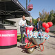 Beim Eingang wurden die Besucher freundlich vom Personal empfangen - und für die Kinder gab´s Luftballons.
