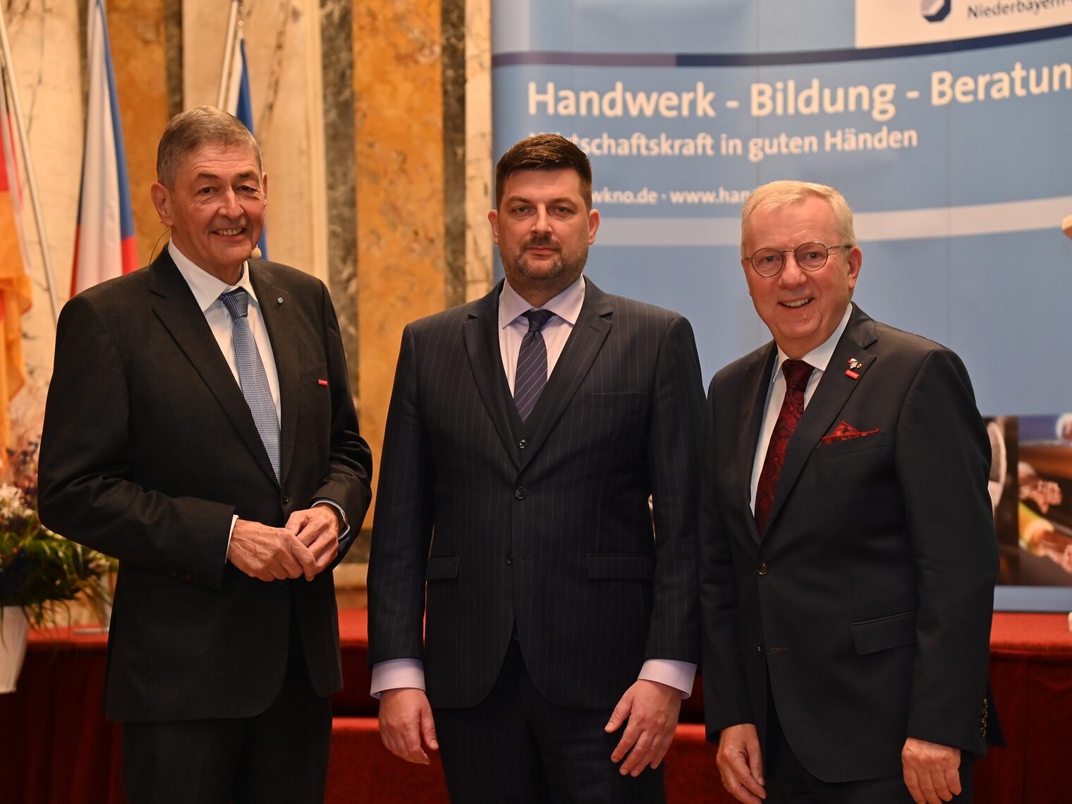 Kleines Gruppenfoto anlässlich der Marienbader Gespräche 2025.