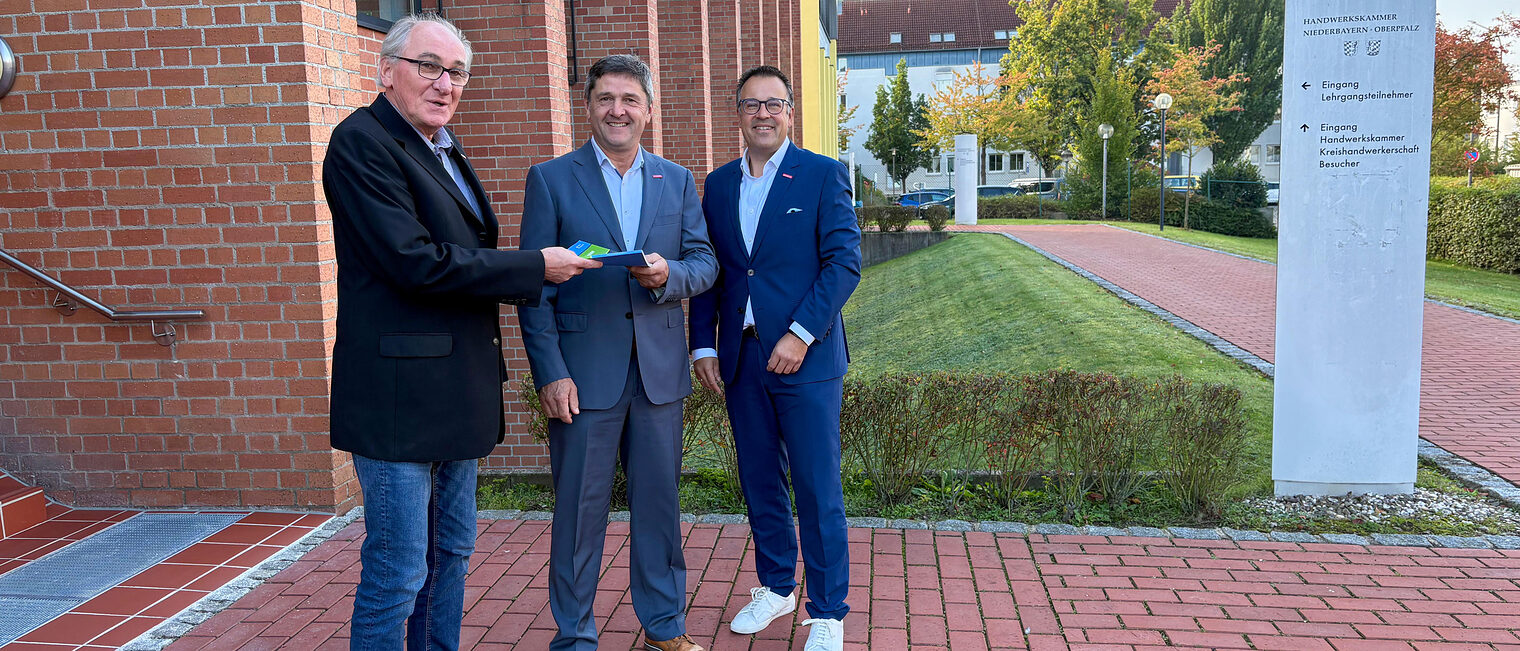 Gruppenfoto mit Peter Biersack, Manfred Wellner und Andreas Keller.