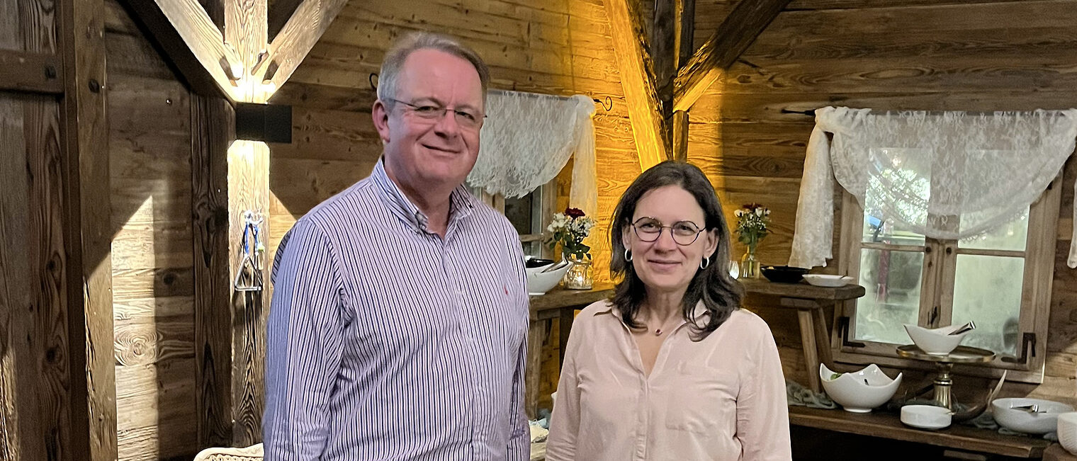 Die stellvertretende AGU-Vorsitzende Erika Schönberger und Geschäftsführer Georg Stracker stellten das Jahresprogramm vor. 