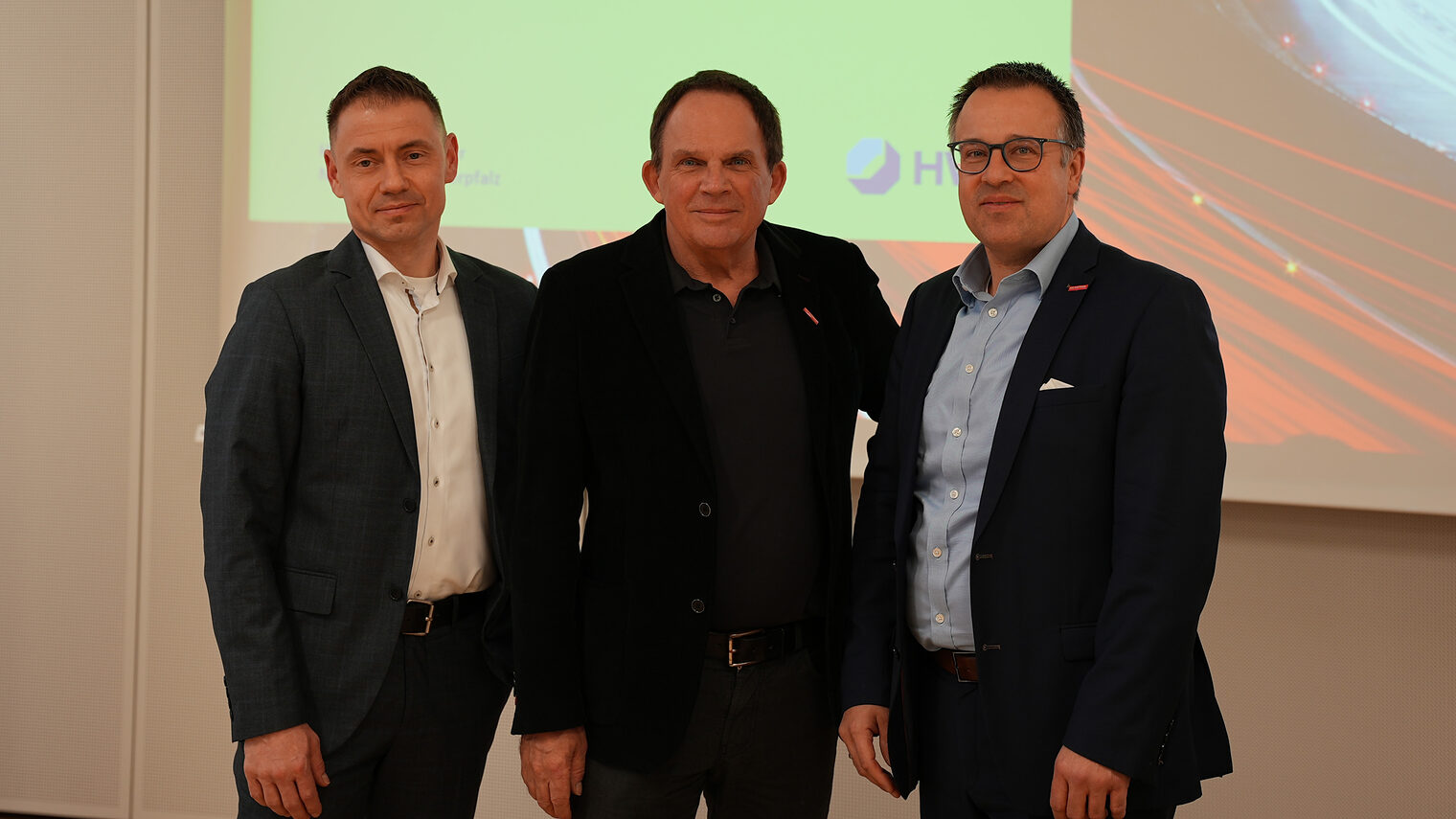 Gruppenfoto mit Mario Göhring, Horst Zaglauer und Andreas Keller.
