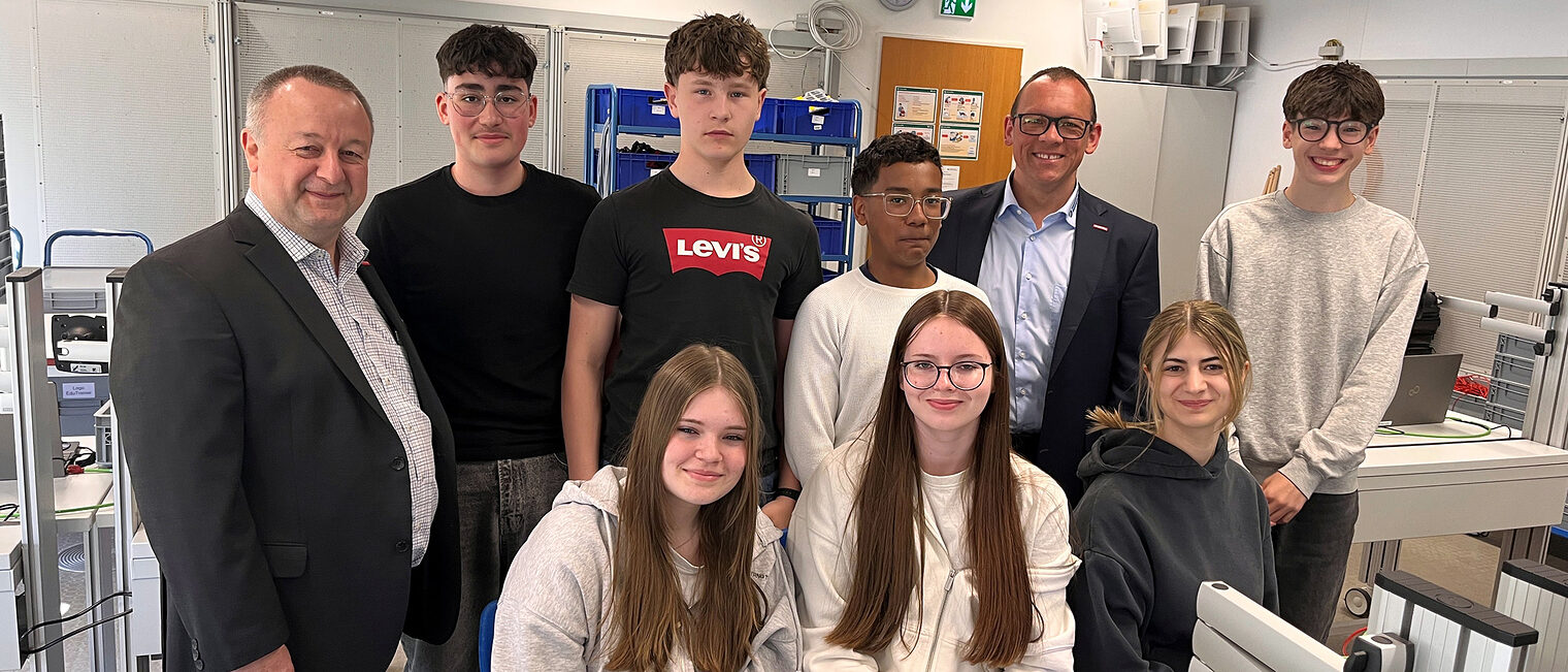 Die Schüler der Realschule Burglengenfeld schnupperten in hochtechnologische Berufsbilder. 