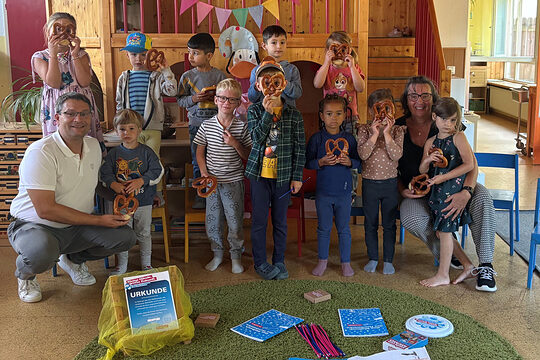 Die Kinder des Evangelisch-Lutherischen Kindergartens St. Markus in Weiden freuten sich über das Brezn-Frühstück.