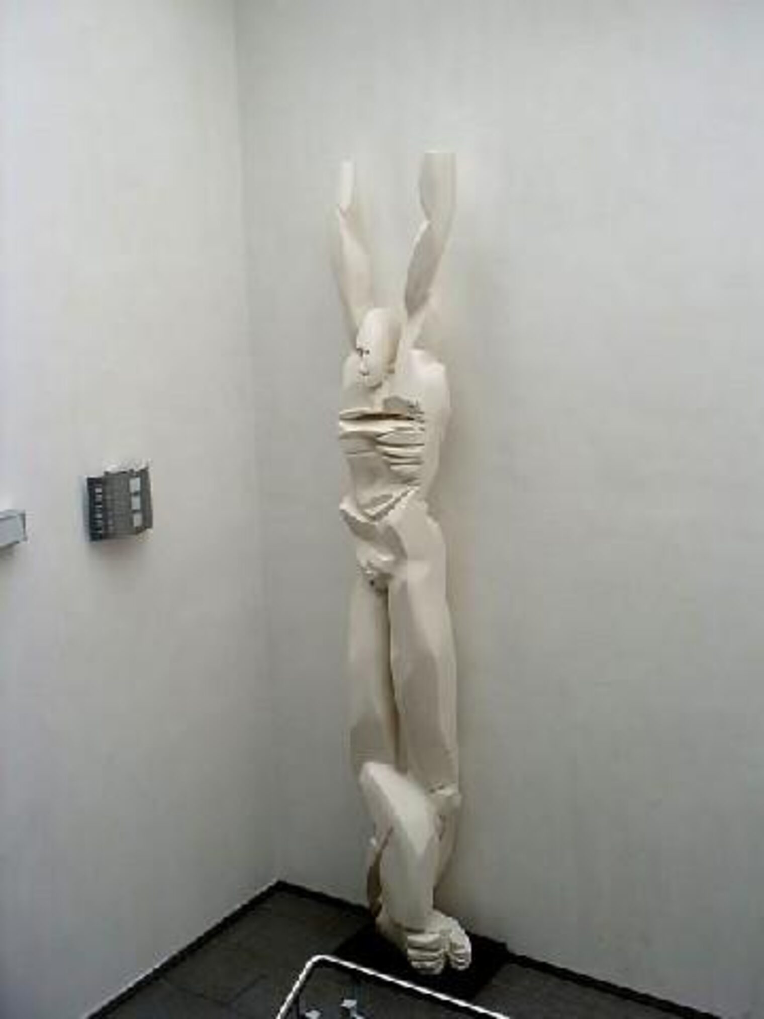 Figur, Holz (Artur Jost Pfleghar, Künstler).